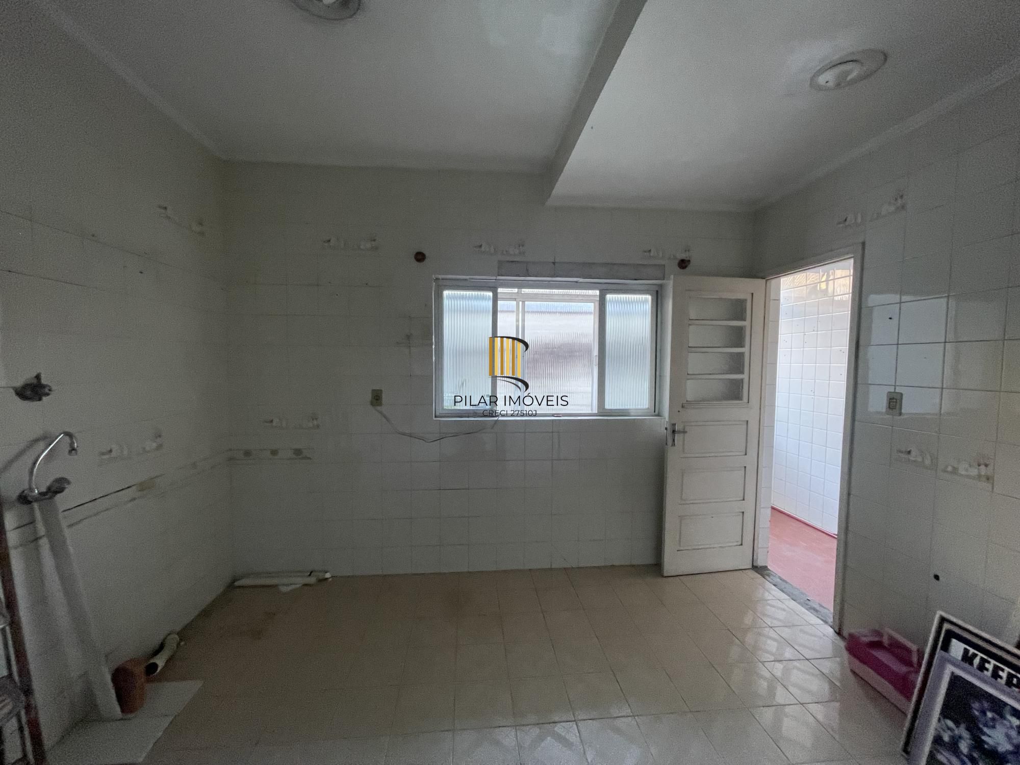 Apartamento com 3 Quartos e 1 banheiro à Venda, 98 m²  Santa Maria Goretti
