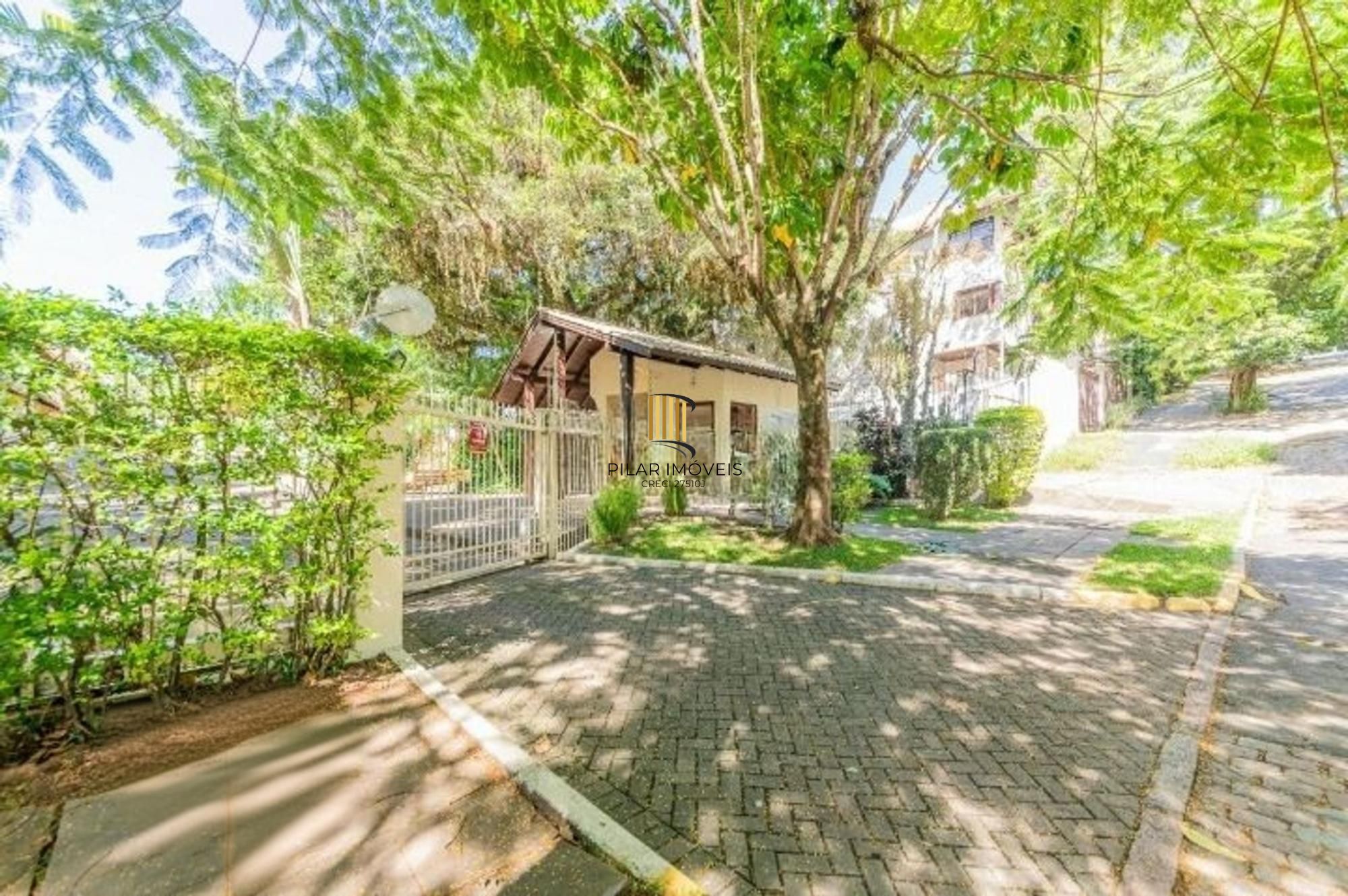 Casa em Condomínio com 5 quartos e 390m² à venda em Boa Vista, Porto Alegre.