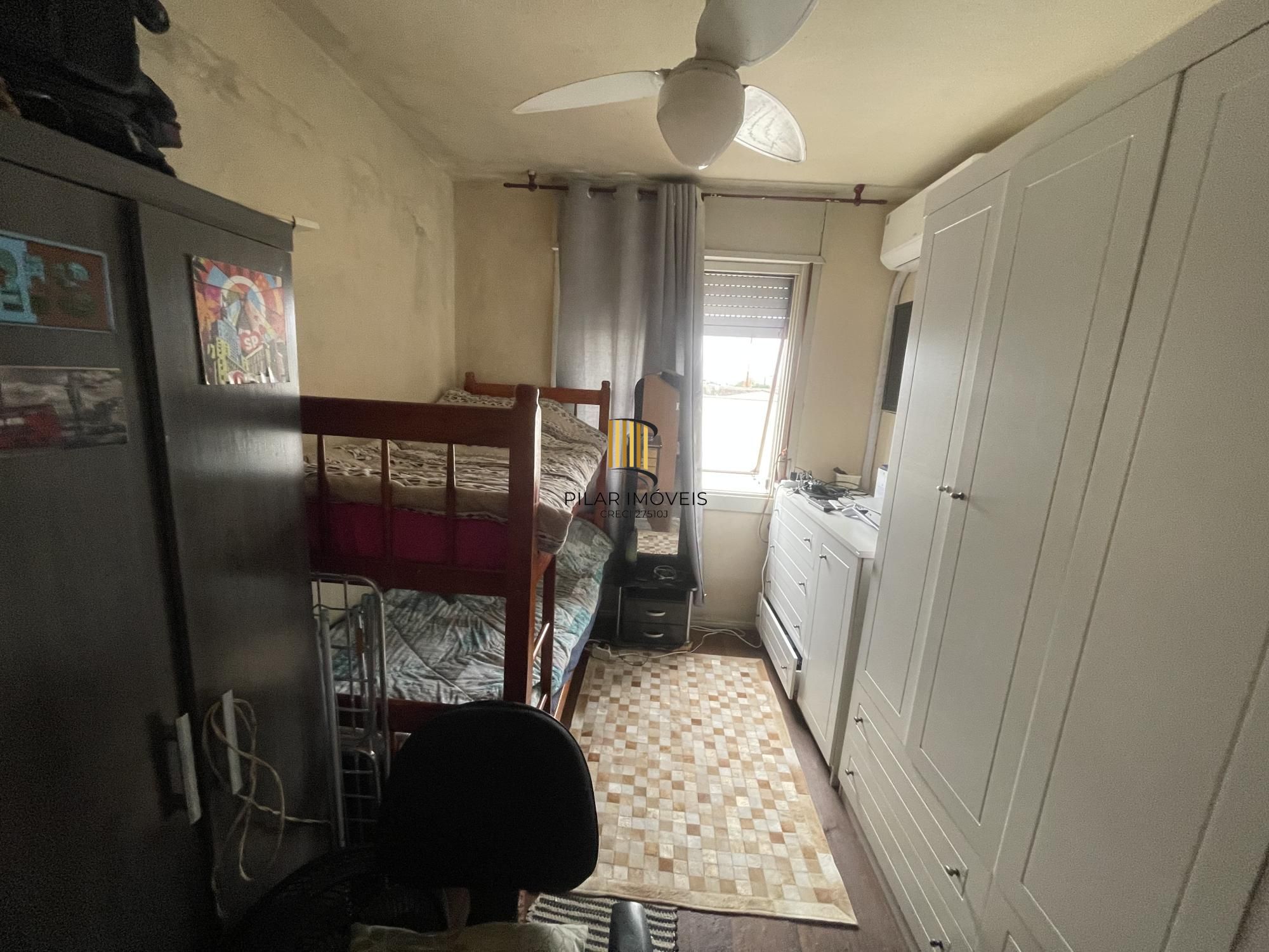 Apartamento com 66 m2 localizado na Rua Abaeté no Bairro Sarandi