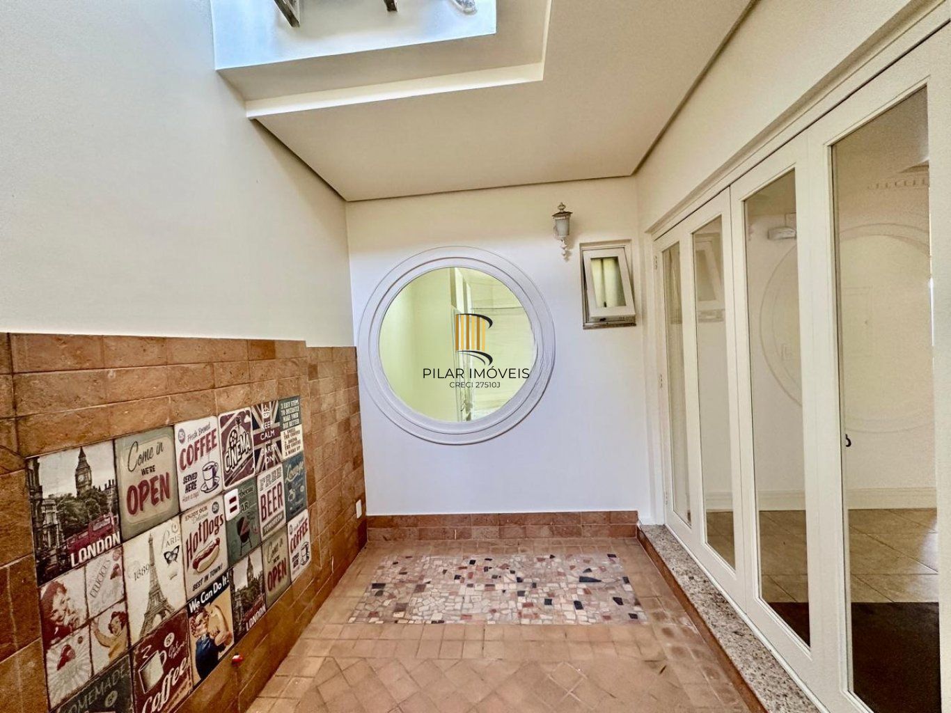 Casa de 3 dormitórios, 2 vagas de garagem em Canoas