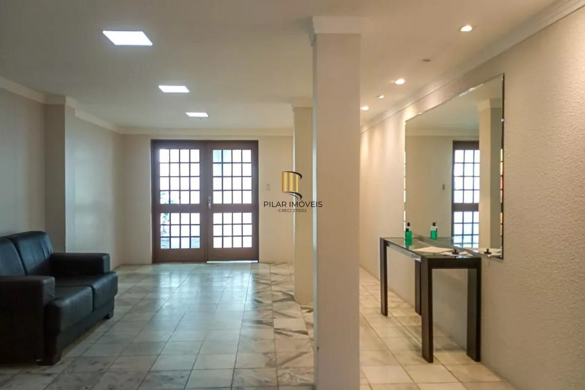 Apartamento 2 dormitórios à venda no Bairro Santo Antônio