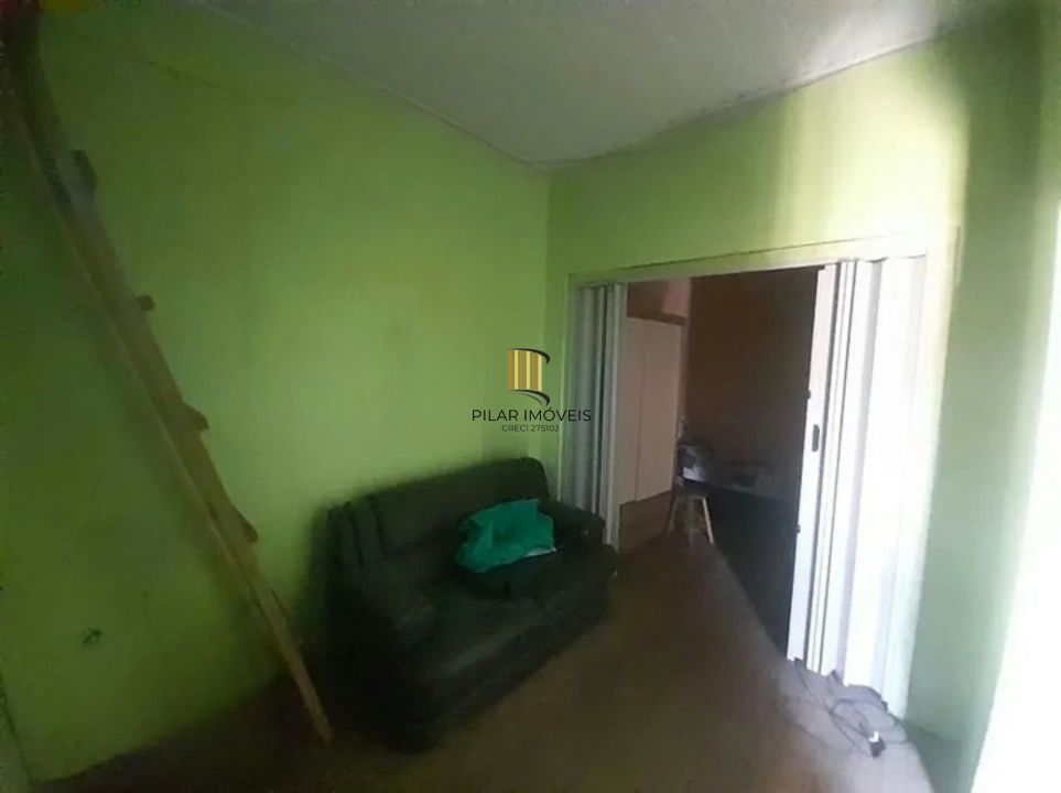 Casa com 3 quartos e 110m² à venda na Cidade Baixa, Porto Alegre.