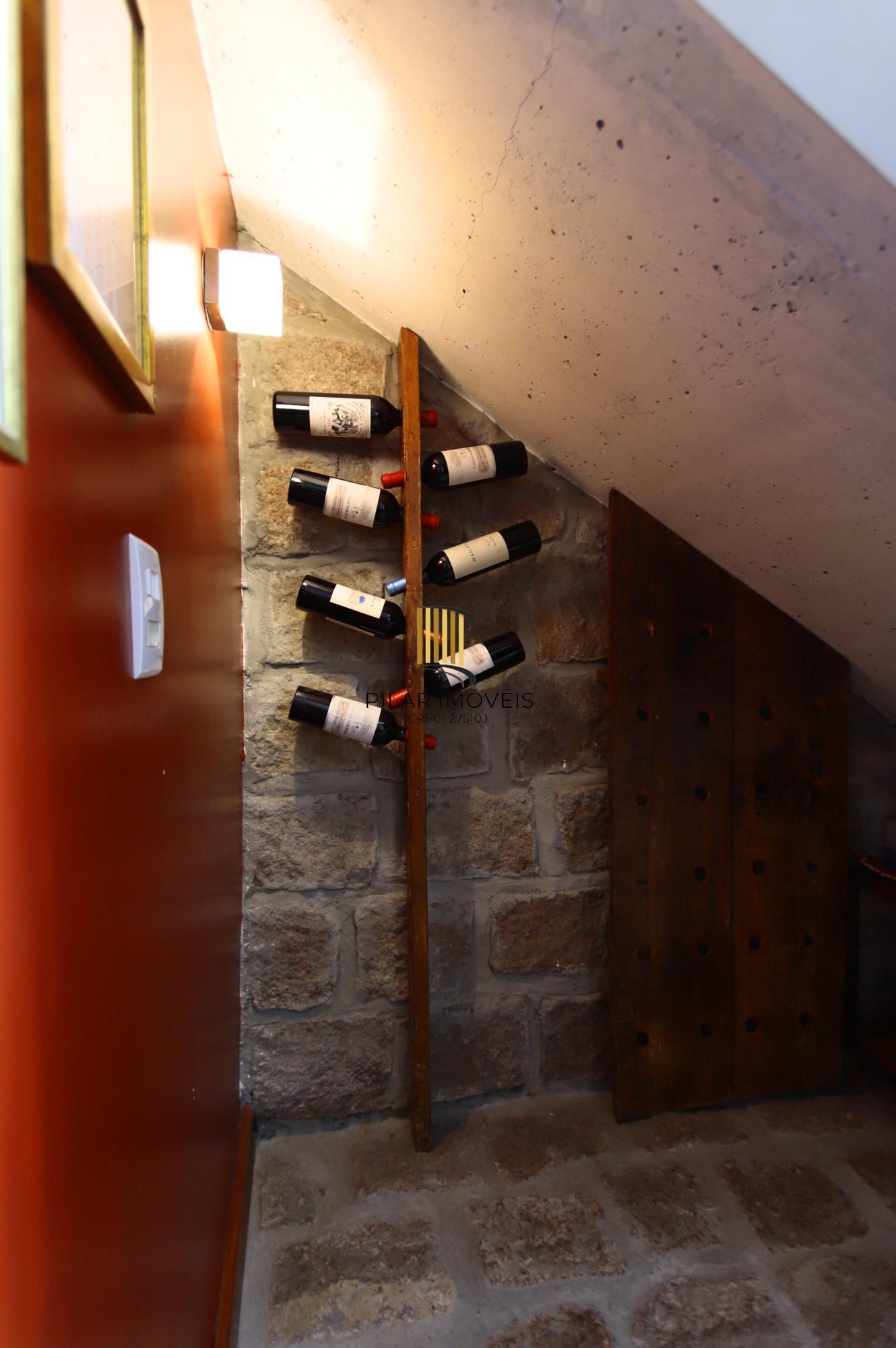 Casa de 4 quartos, 3 banheiros, 3 vagas no bairro Rio Branco