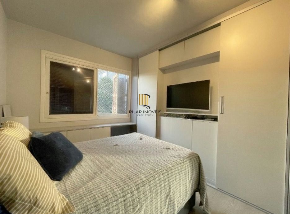 Cobertura de 2 quartos, suíte, 2 vagas no bairro Jardim Planalto.