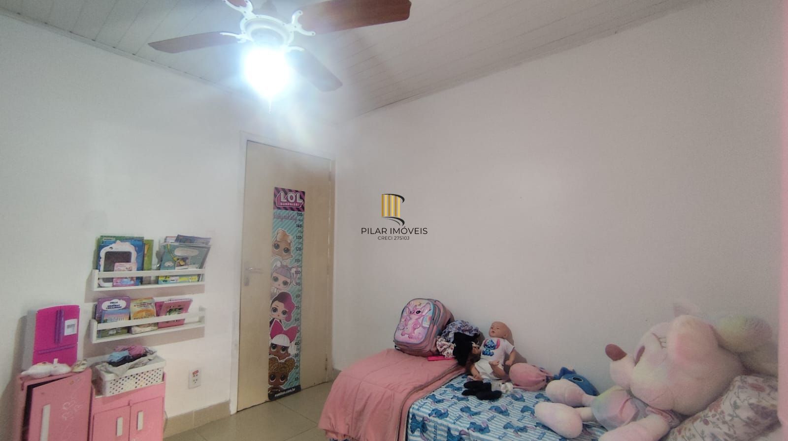 Casa térrea de 3 quartos, suíte, 3 vagas no bairro Santa Fé