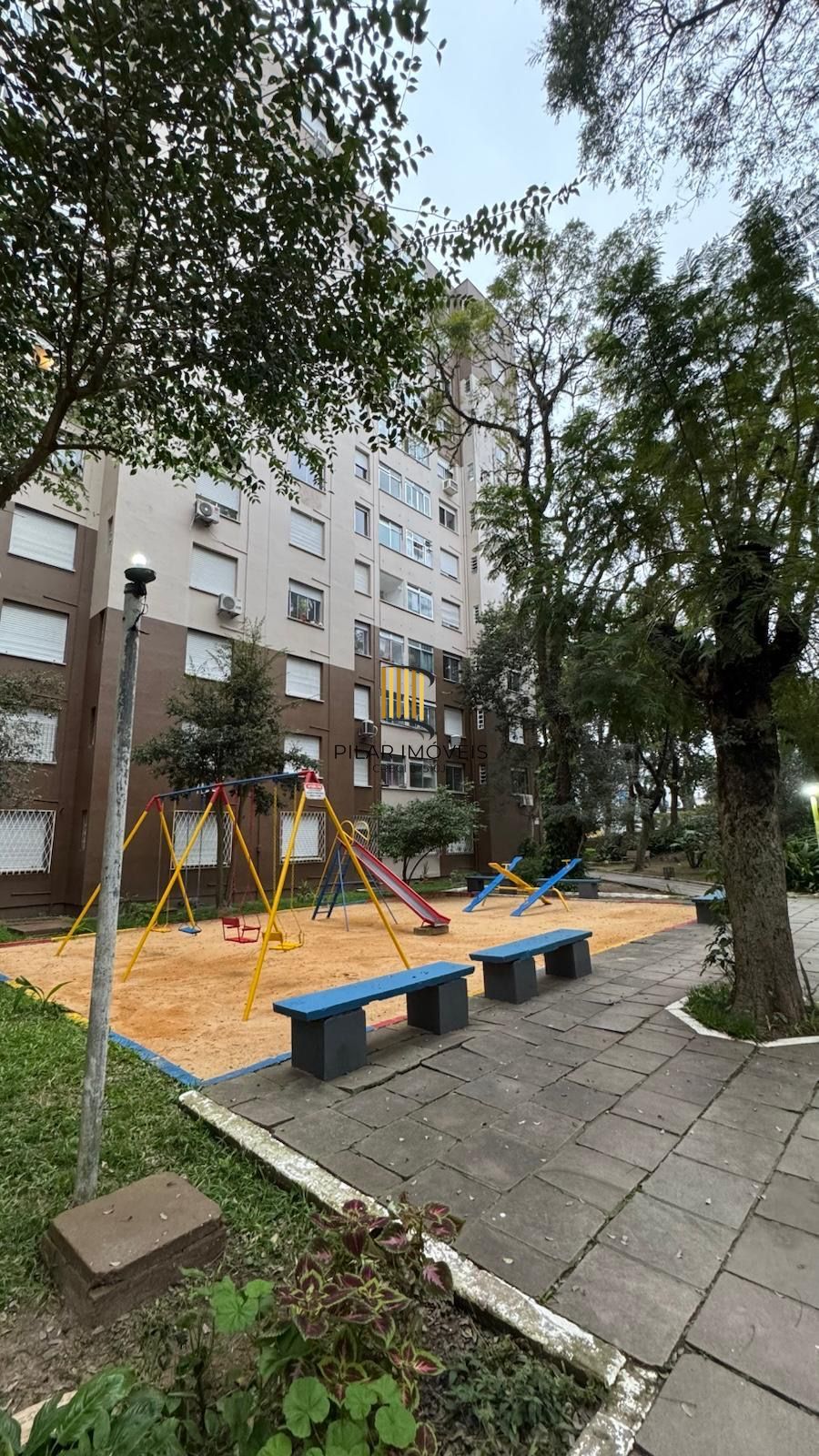 Apartamento com 1 Quarto e 1 vaga à Venda, 42 m² por R$ 200mil Bairro Cristal