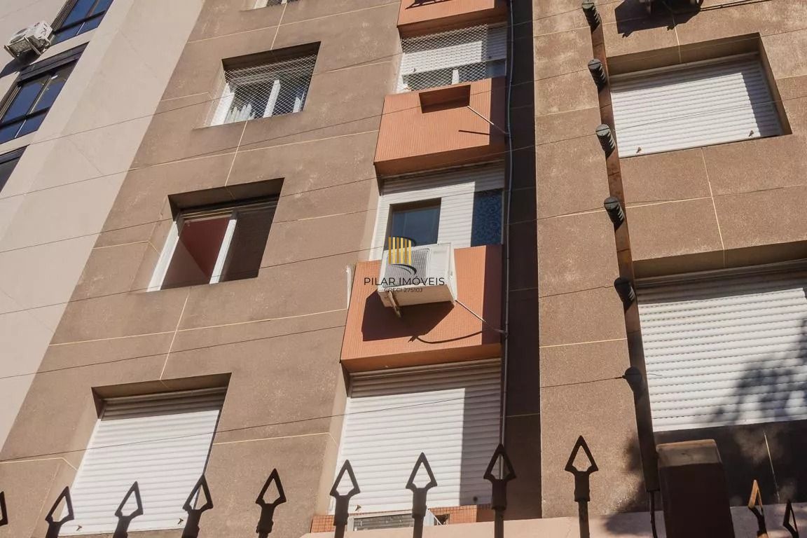 Apartamento com 2 quartos e 1 vaga à venda em Centro Histórico.