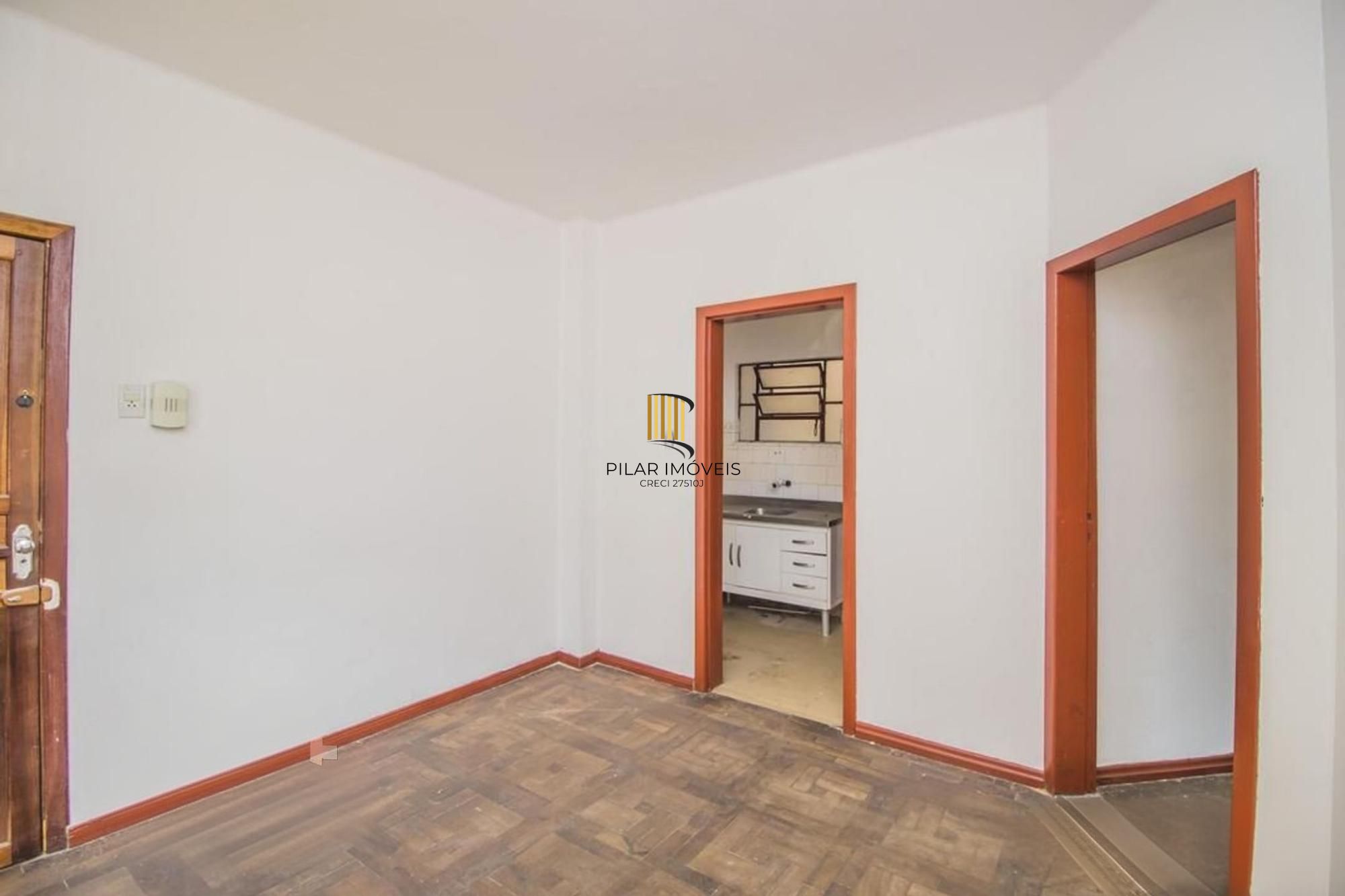 Apartamento térreo de 2 quartos, 2 banheiros no bairro Cidade baixa