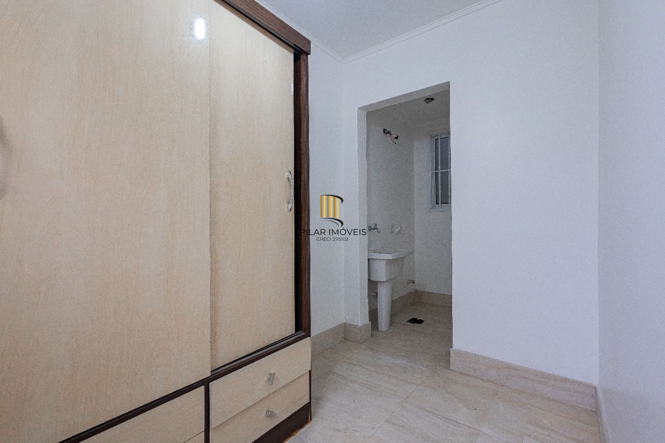 Apartamento à venda com 3 quartos 105m² no Bairro Petrópolis