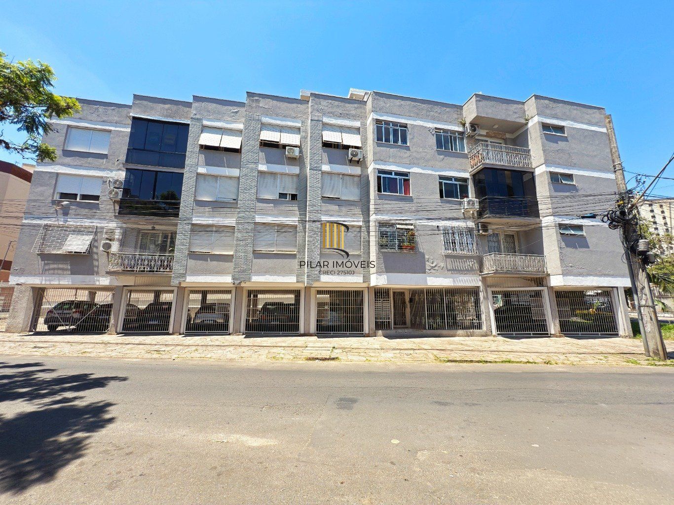 Apartamento com 2 quartos e 1 vaga a venda no bairro Passo da Areia