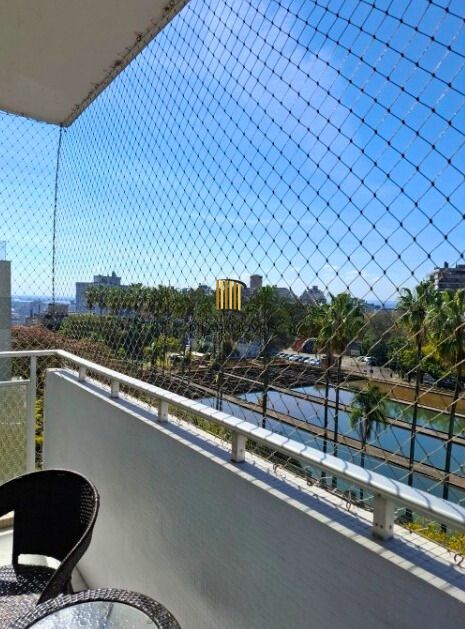 Apartamento com 3 quartos e 283m² à venda em Independência, Porto Alegre.