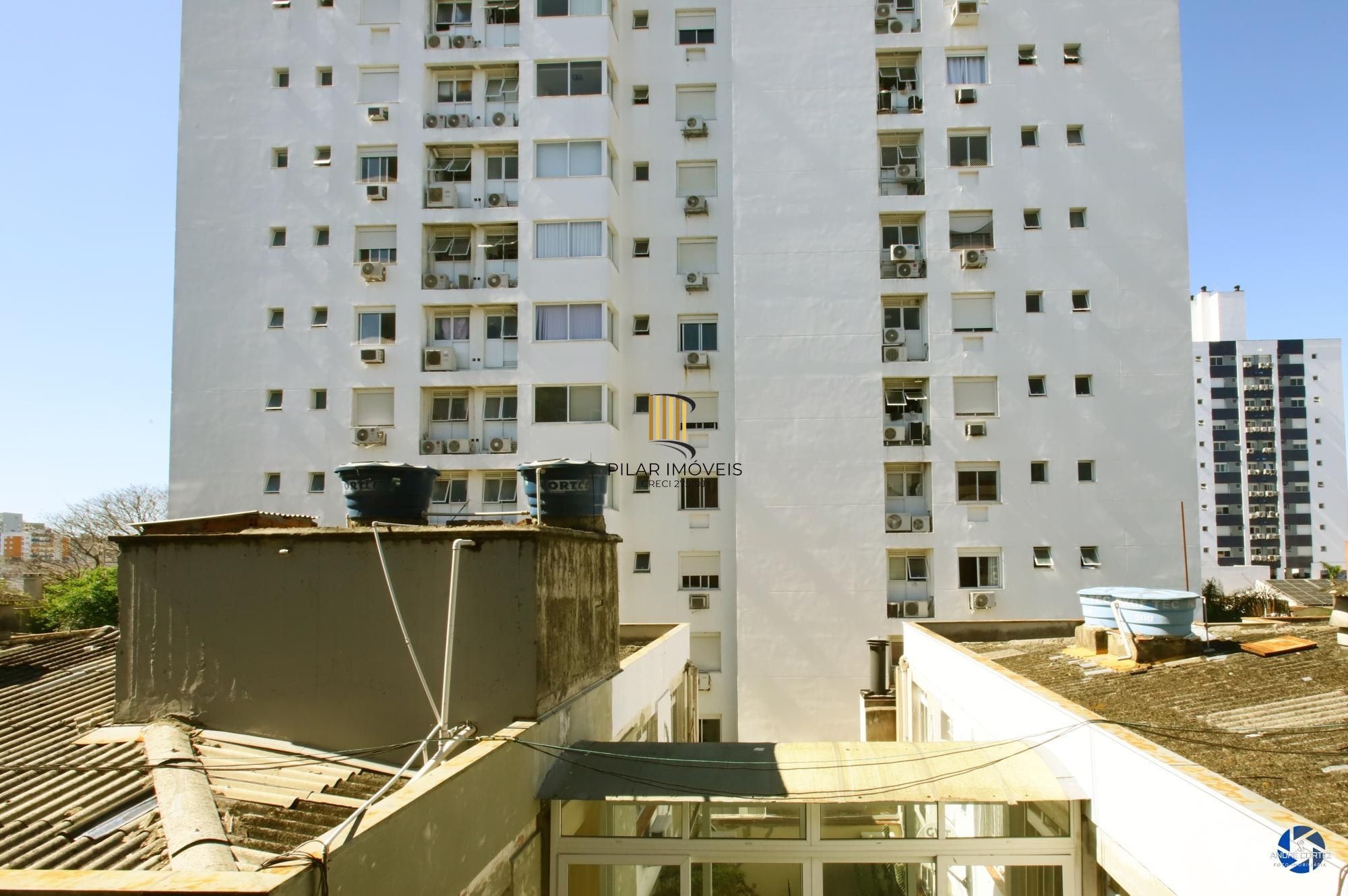 Cobertura com 3 dormitórios e 2 vagas no Bairro Santana