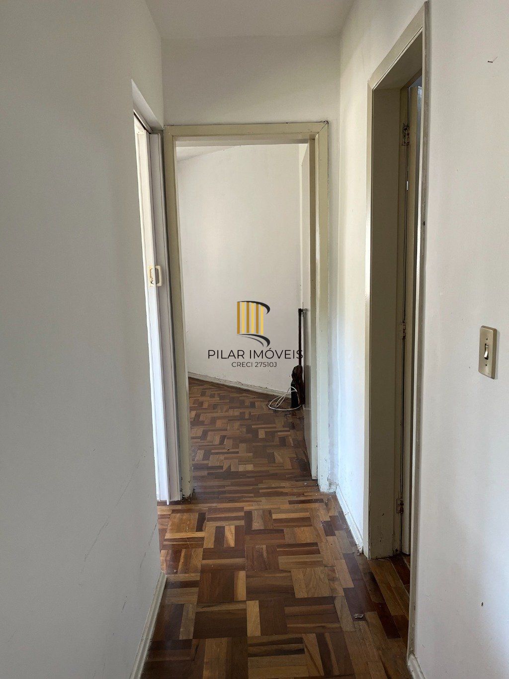 Apartamento térreo com 2 dormitórios no Bairro Vila Ipiranga