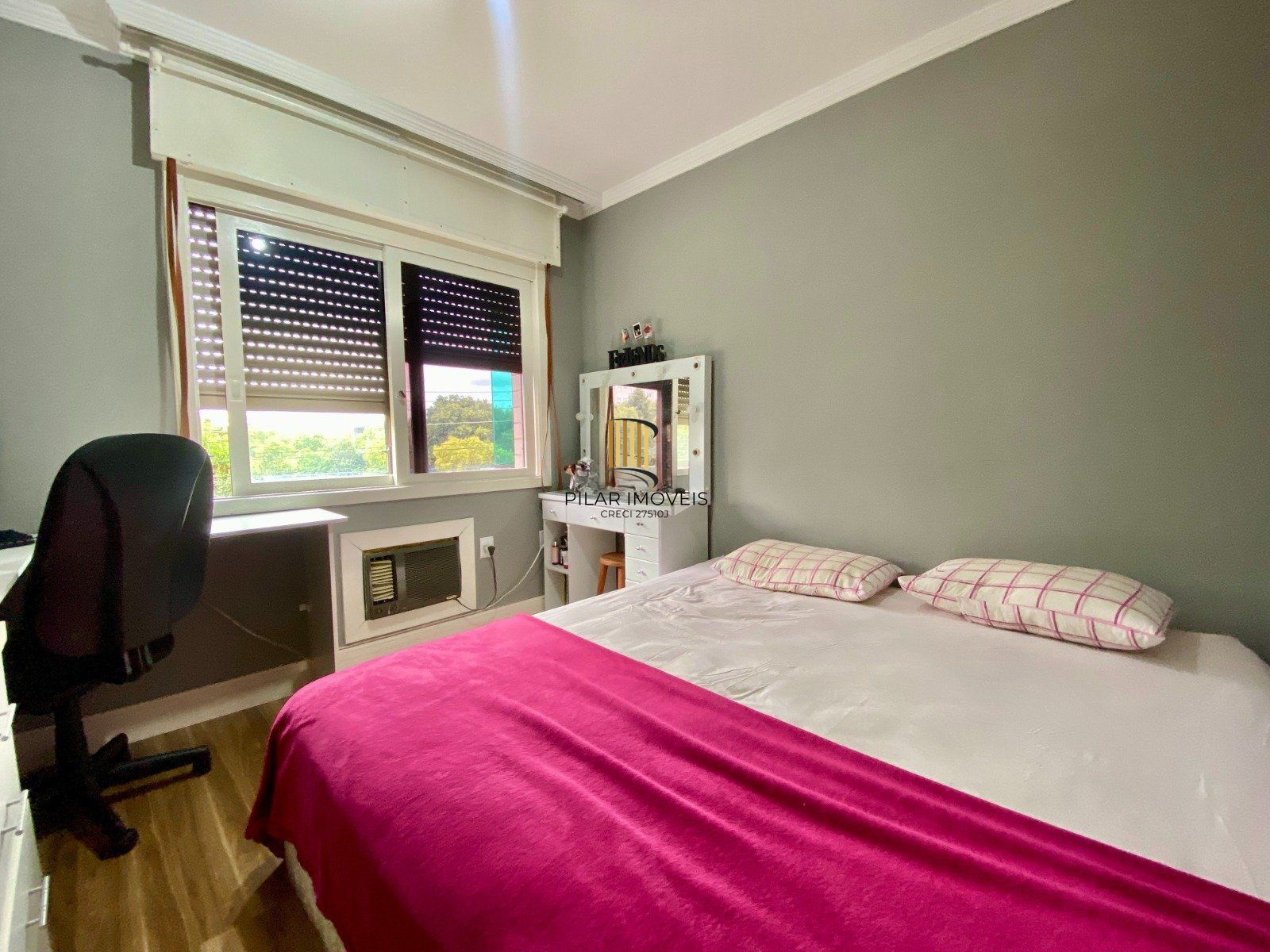 Apartamento com 3 quartos, 2 vagas e elevador no Bairro Vila Ipiranga