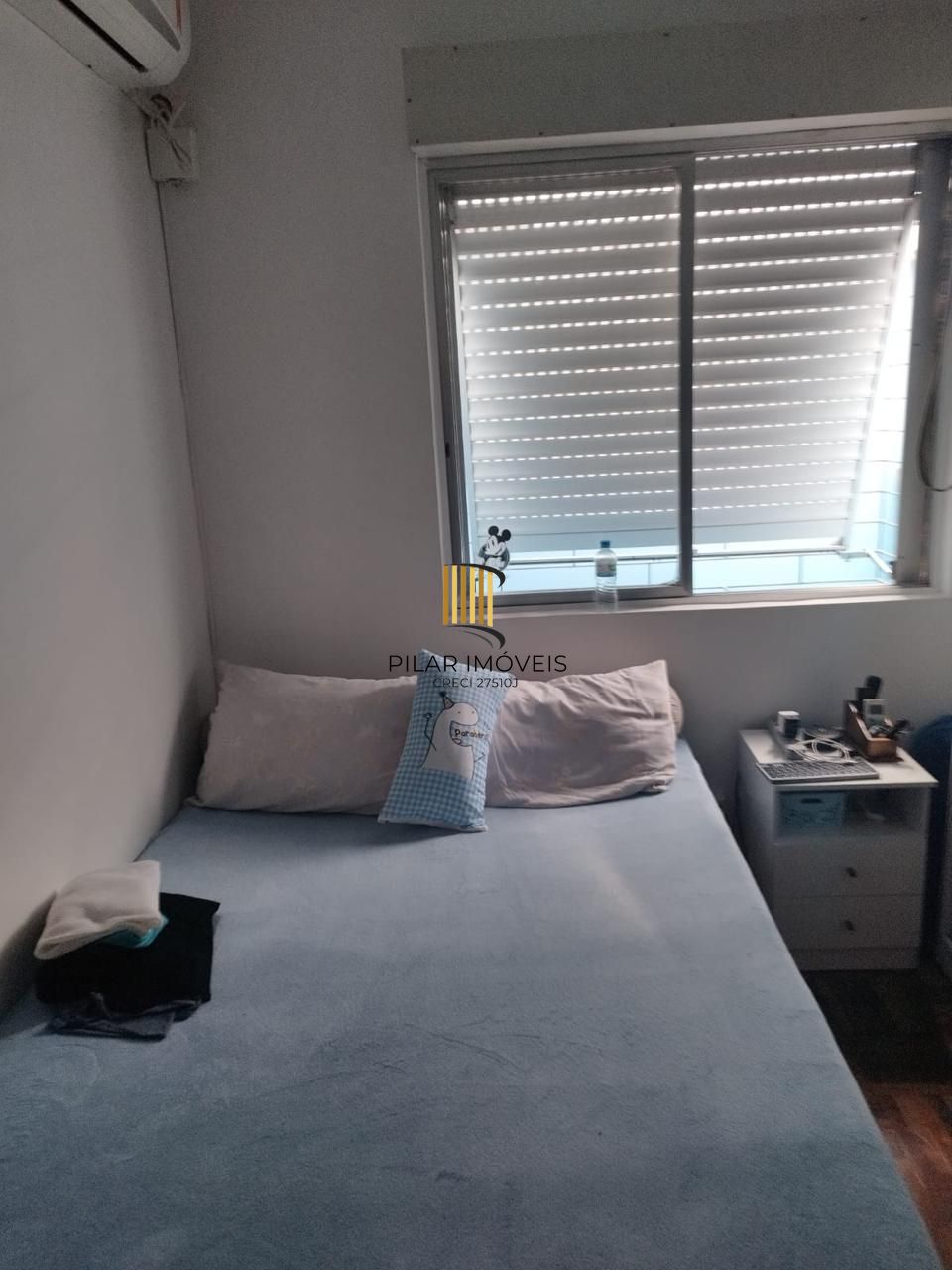 Casa geminada com 3 quartos, vaga de garagem e sacada no bairro Jardim Sabara