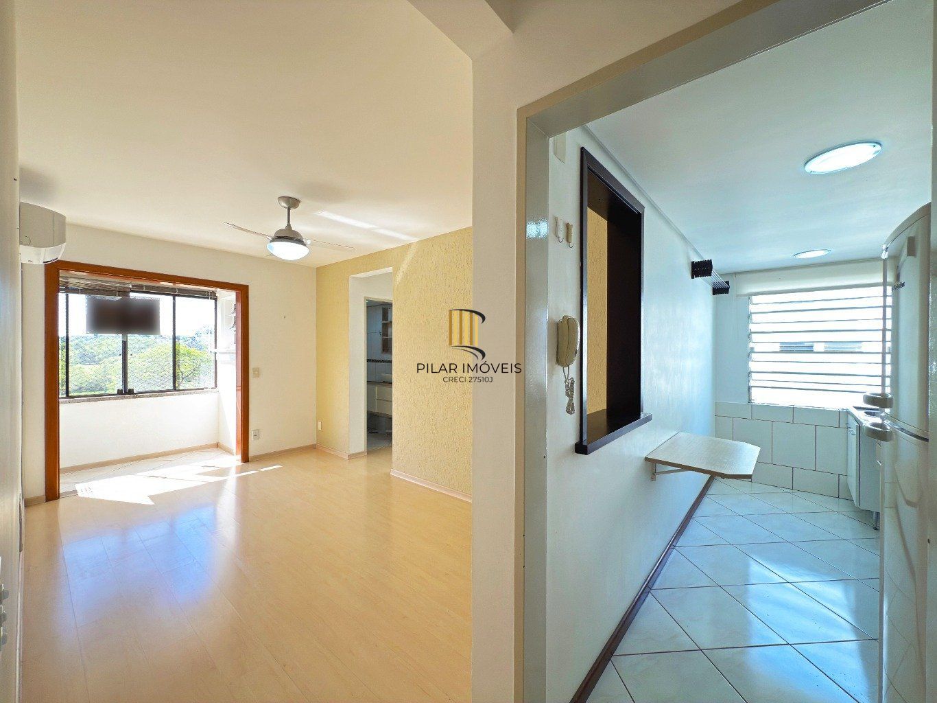 Apartamento com 2 quartos, vaga e elevador  no bairro Sarandi.