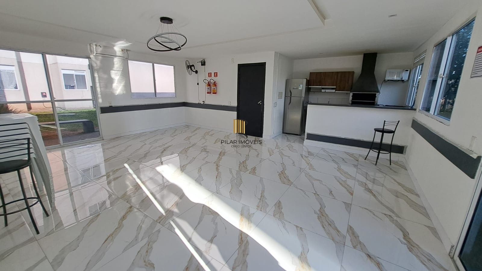 Apartamento 2d com vaga de garagem Zona Sul terceiro andar