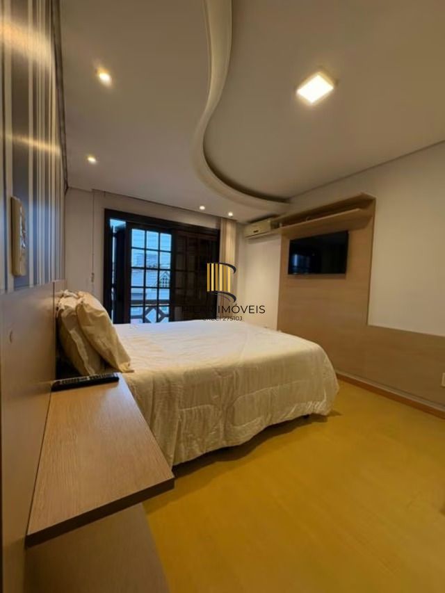 Casa de 3 dormitórios e 1 vaga de garagem em cachoeirinha.