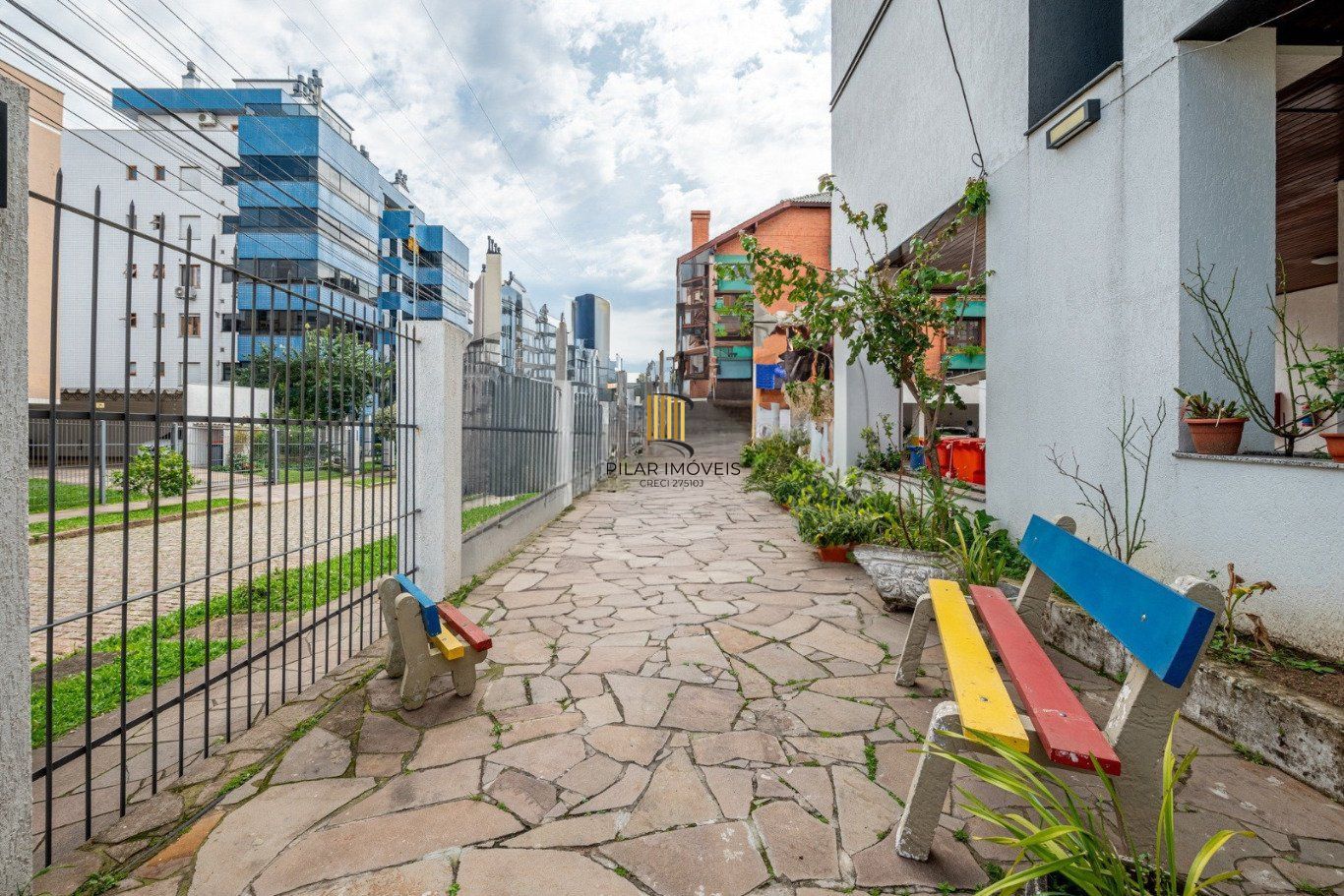 Cobertura de 2 dormitórios no bairro Lindóia