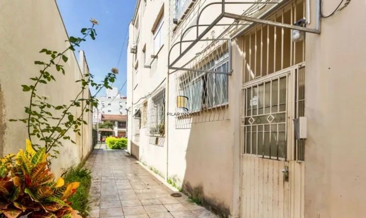 Apartamento Térreo 2 quartos com vaga à venda na Rua  Barbedo, Menino Deus