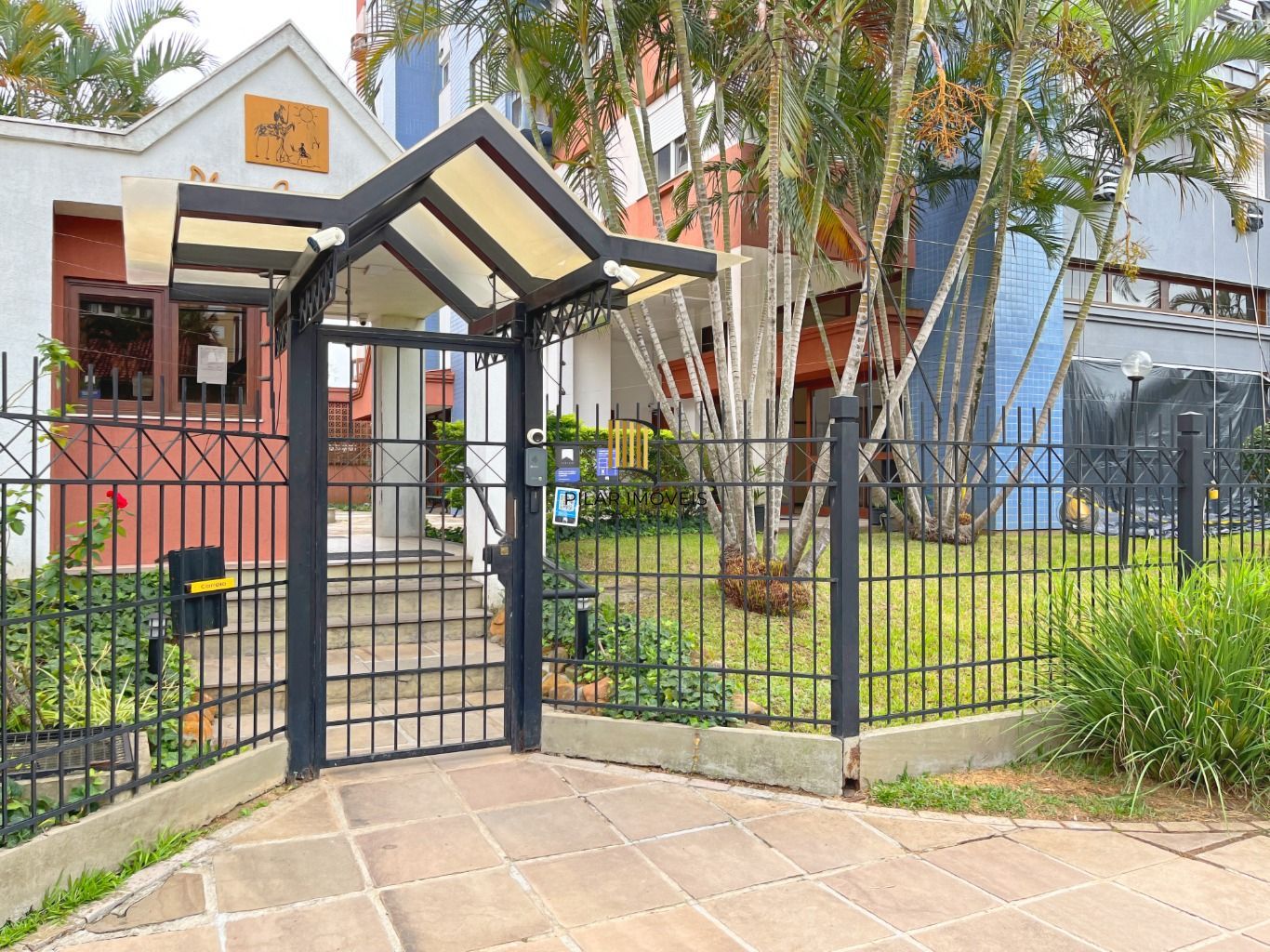 Apartamento com 3 Quartos, 1 suite e 1 vaga à Venda no bairro Tristeza.