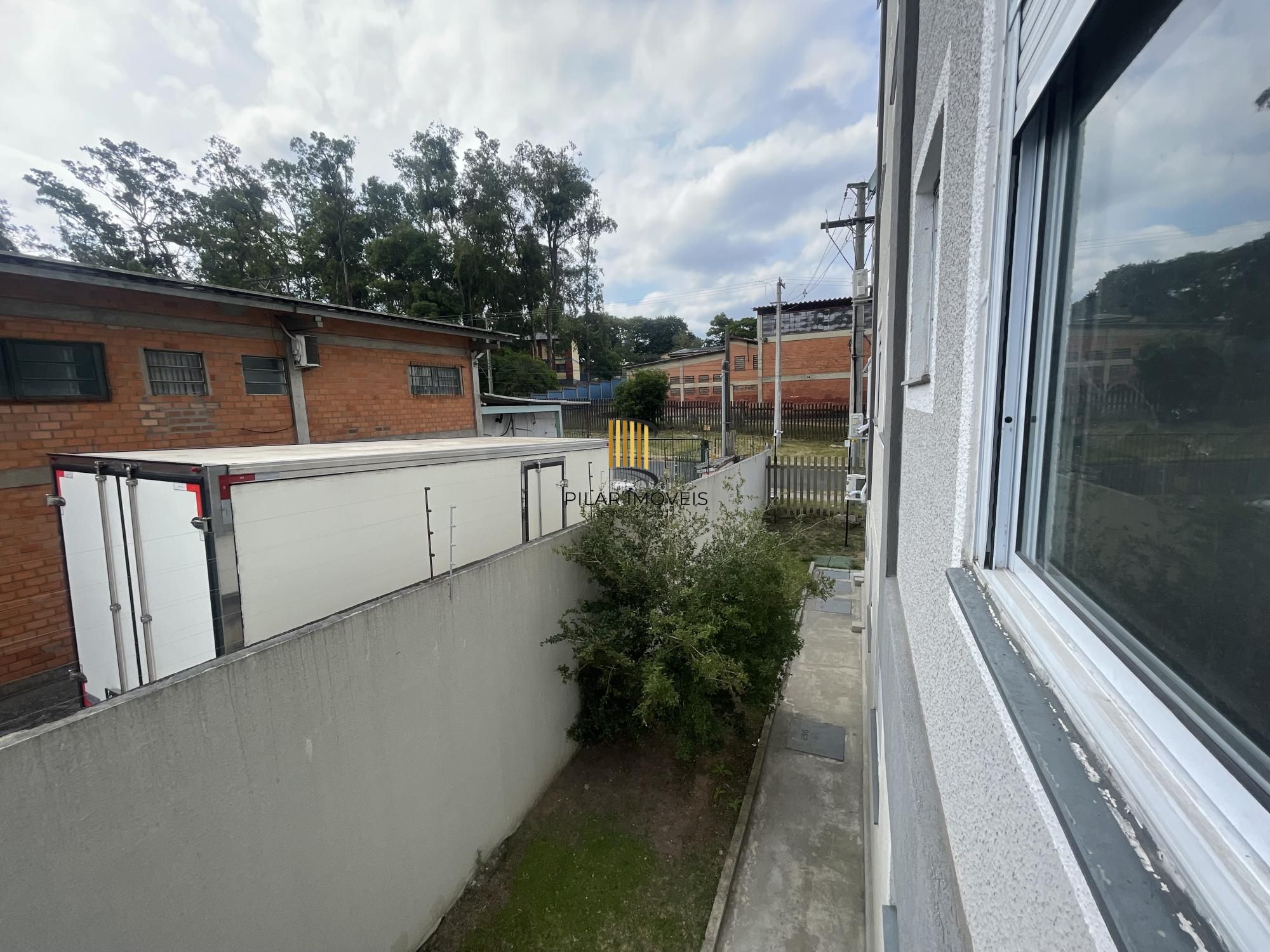 Apartamento 2 dormitórios, 1 vaga e Piscina na Av. Protásio Alves