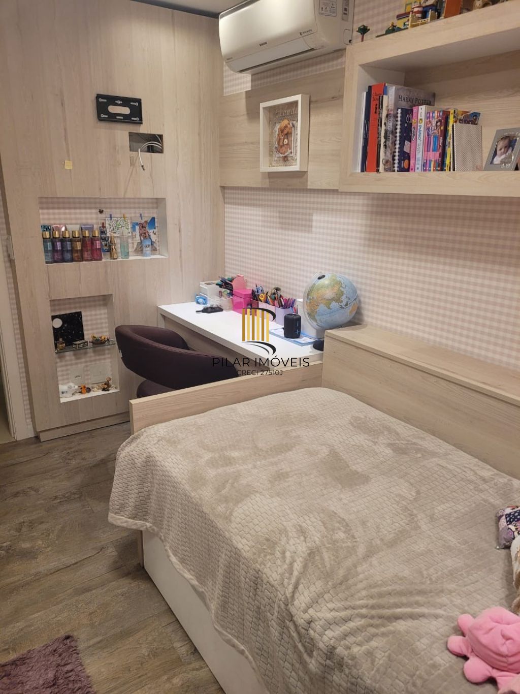 Apartamento com 4 dormitórios e 3 vagas de garagem no Bairro Petrópolis