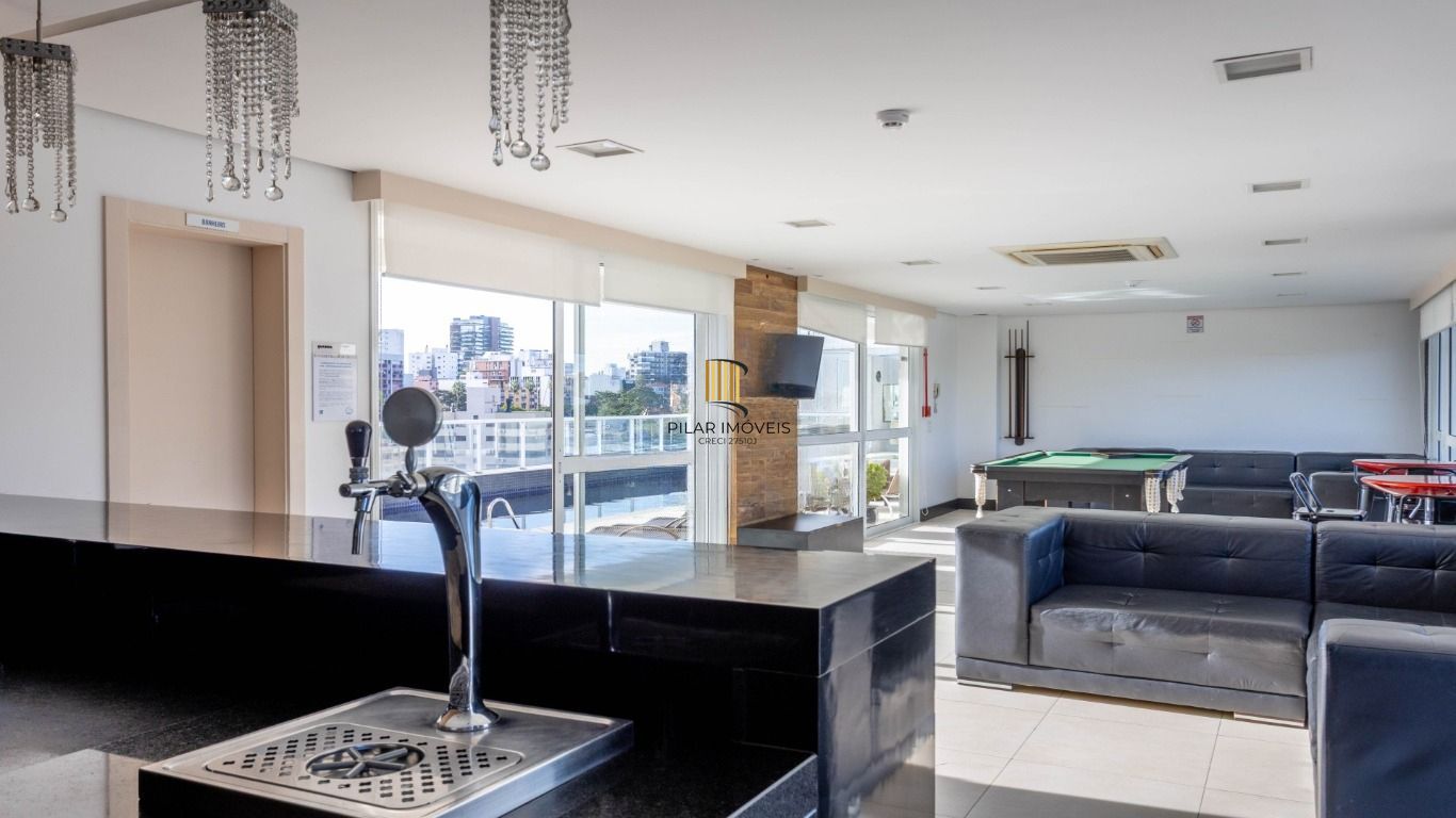 Apartamento semi mobiliado com 2 quartos de bairro Petrópolis