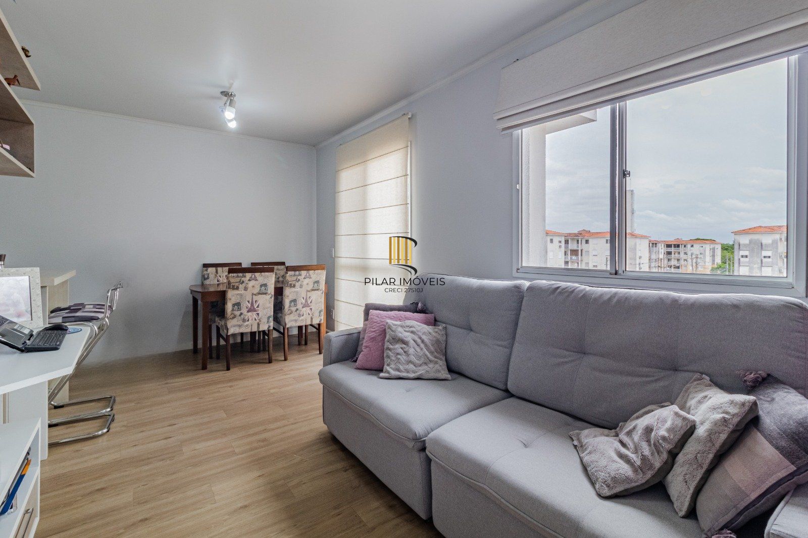 Apartamento com 2 dormitórios e 1 vaga de garagem escriturada no Bairro Humaitá - Pilar Imóveis