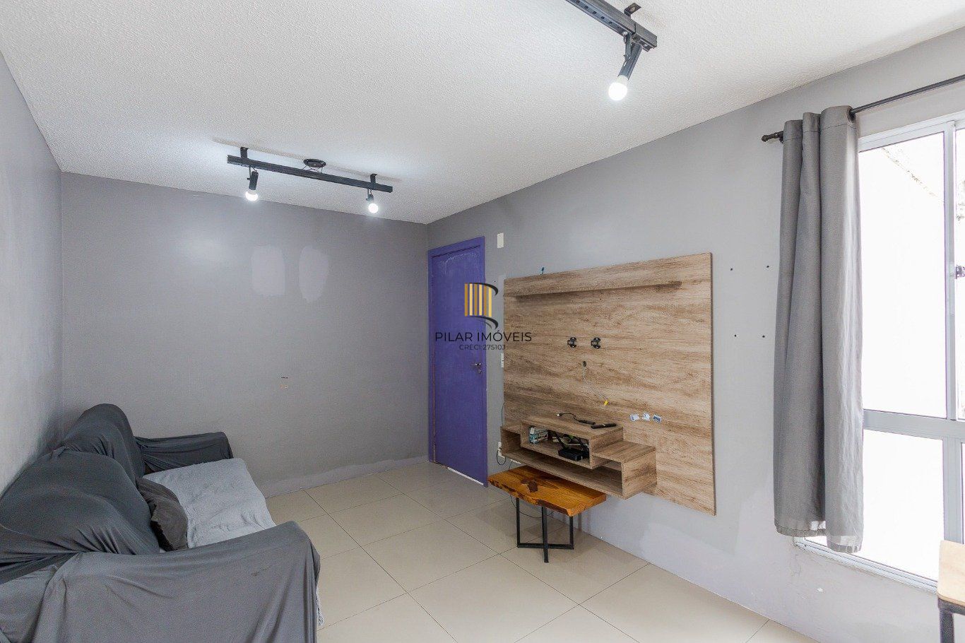 Apartamento de 2 dormitórios, piscina e 1 vaga de garagem em Canoas.