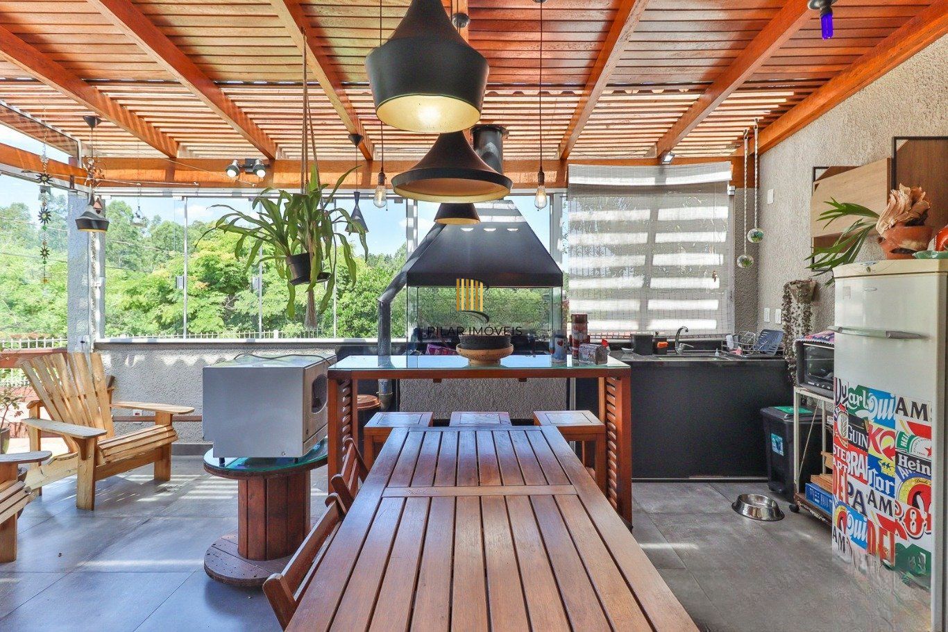 Casa em Condomínio com 3 Dormitórios e Energia Solar na Lomba do Pinheiro