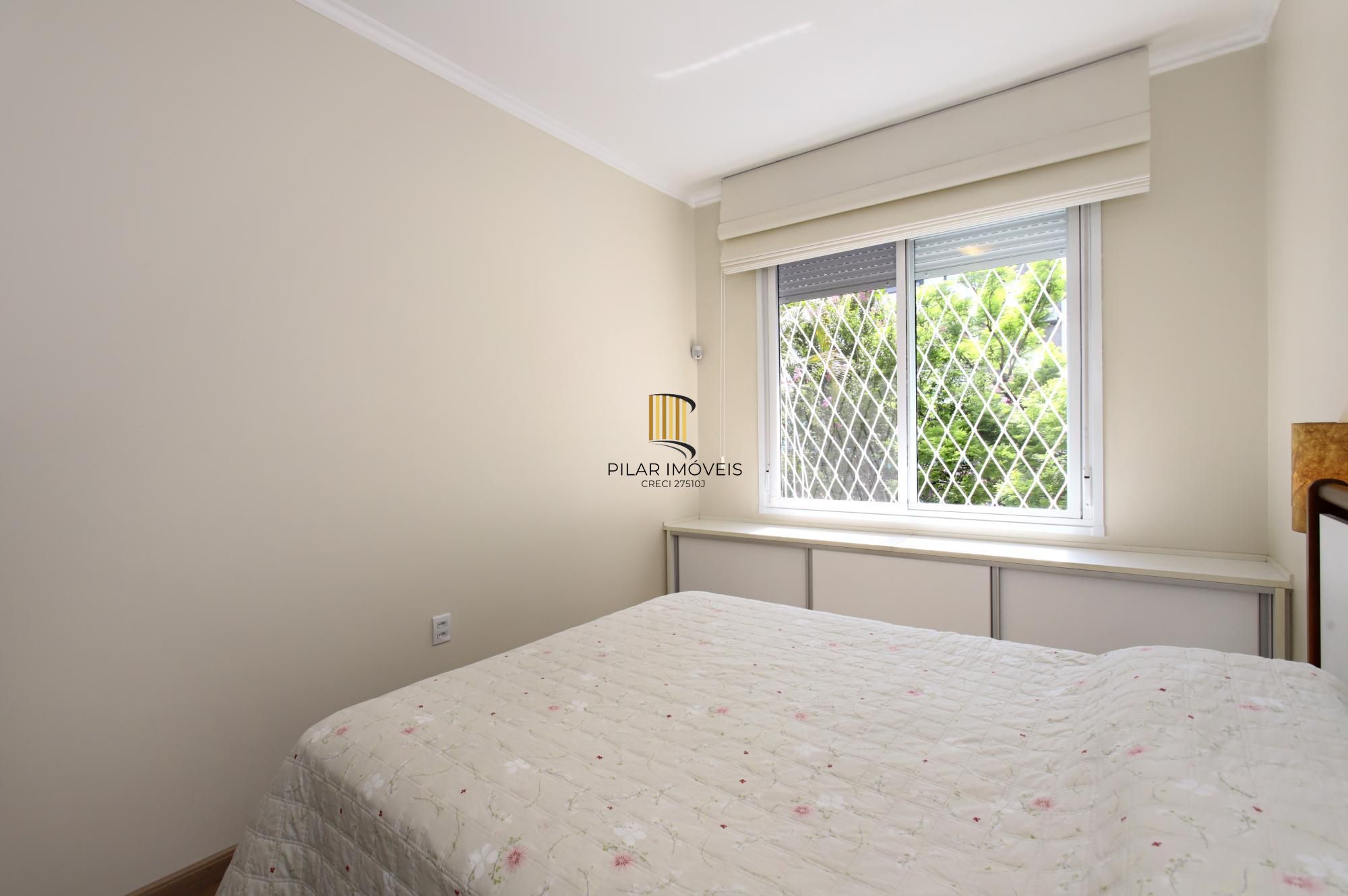 Casa de 4 quartos, 3 banheiros, 3 vagas no bairro Rio Branco