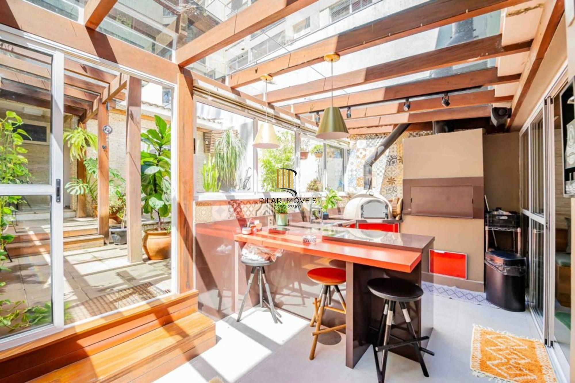 Apartamento garden com 2 quartos e 110m² à venda em Mont'serrat,