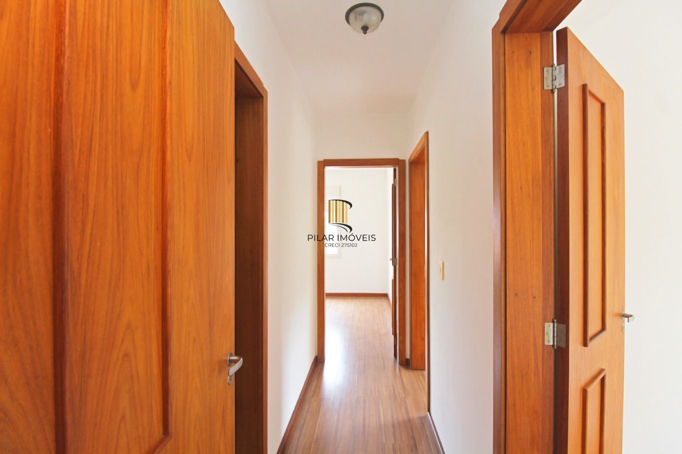 Apartamento com 3 Quartos, 1 suite e 1 vaga à Venda no bairro Tristeza.