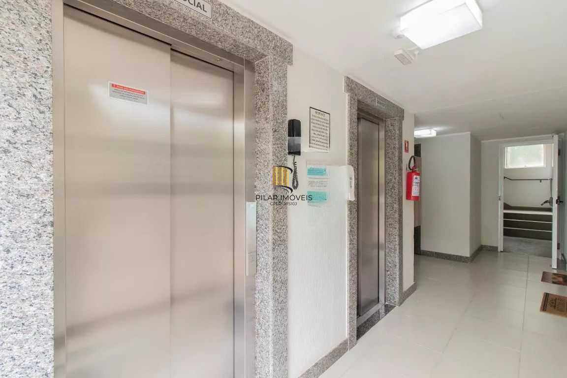 Apartamento à venda com 2 quartos 49 m²