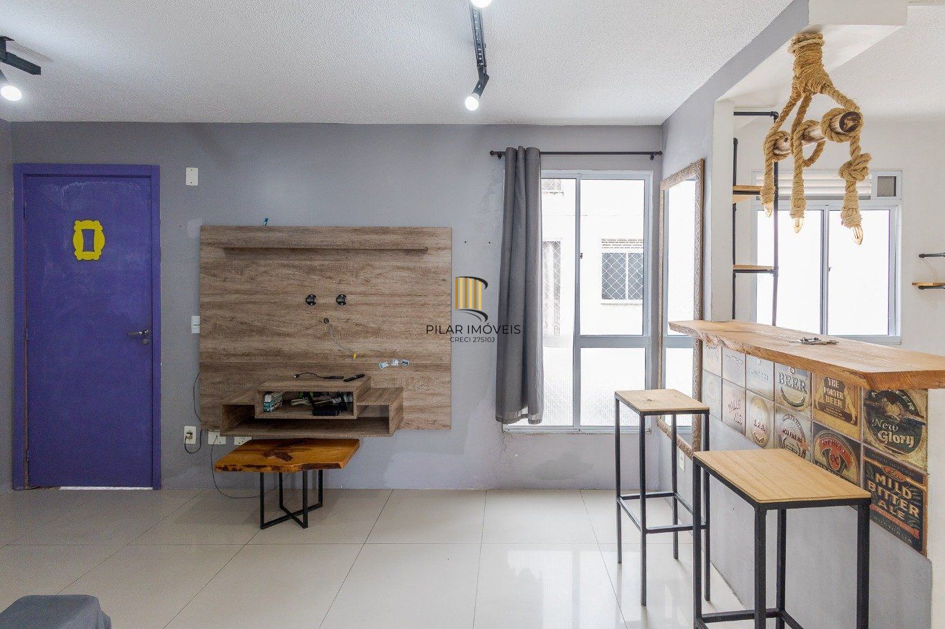 Apartamento de 2 dormitórios, piscina e 1 vaga de garagem em Canoas. - Pilar Imóveis