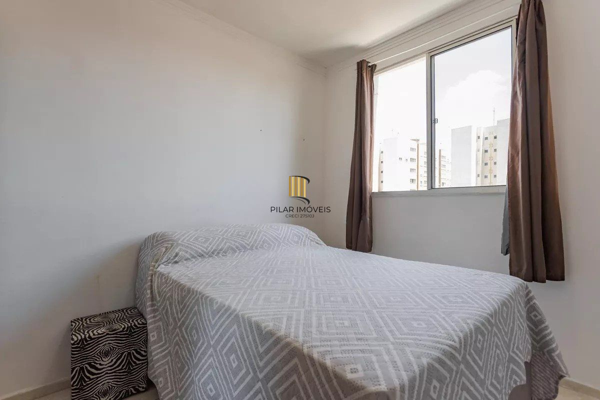 Apartamento com 2 quartos, vaga e piscina  no bairro  Parque Santa Fe