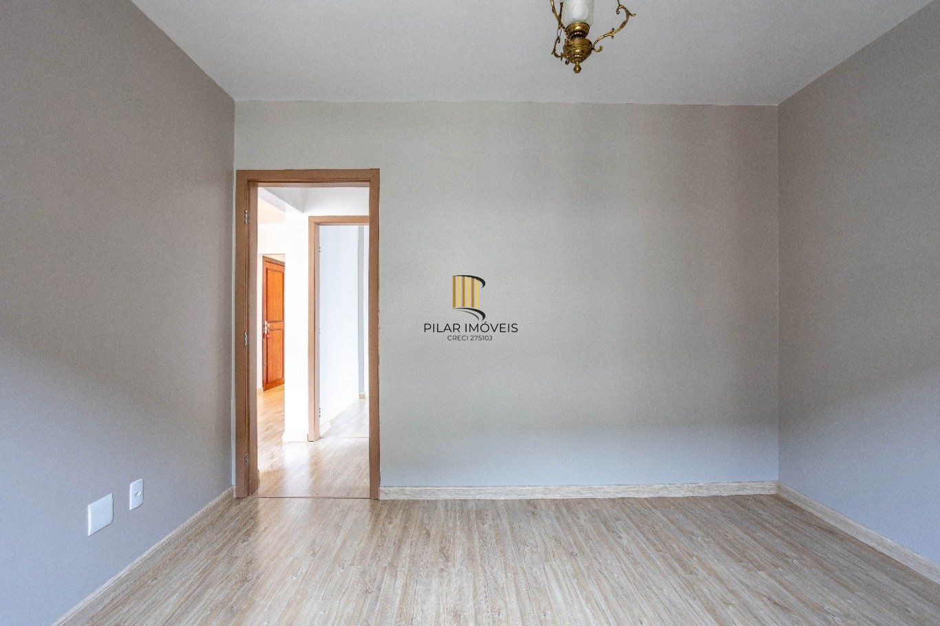 Apartamento de 72 metros privativos com 2 dormitórios no bairro Petrópolis