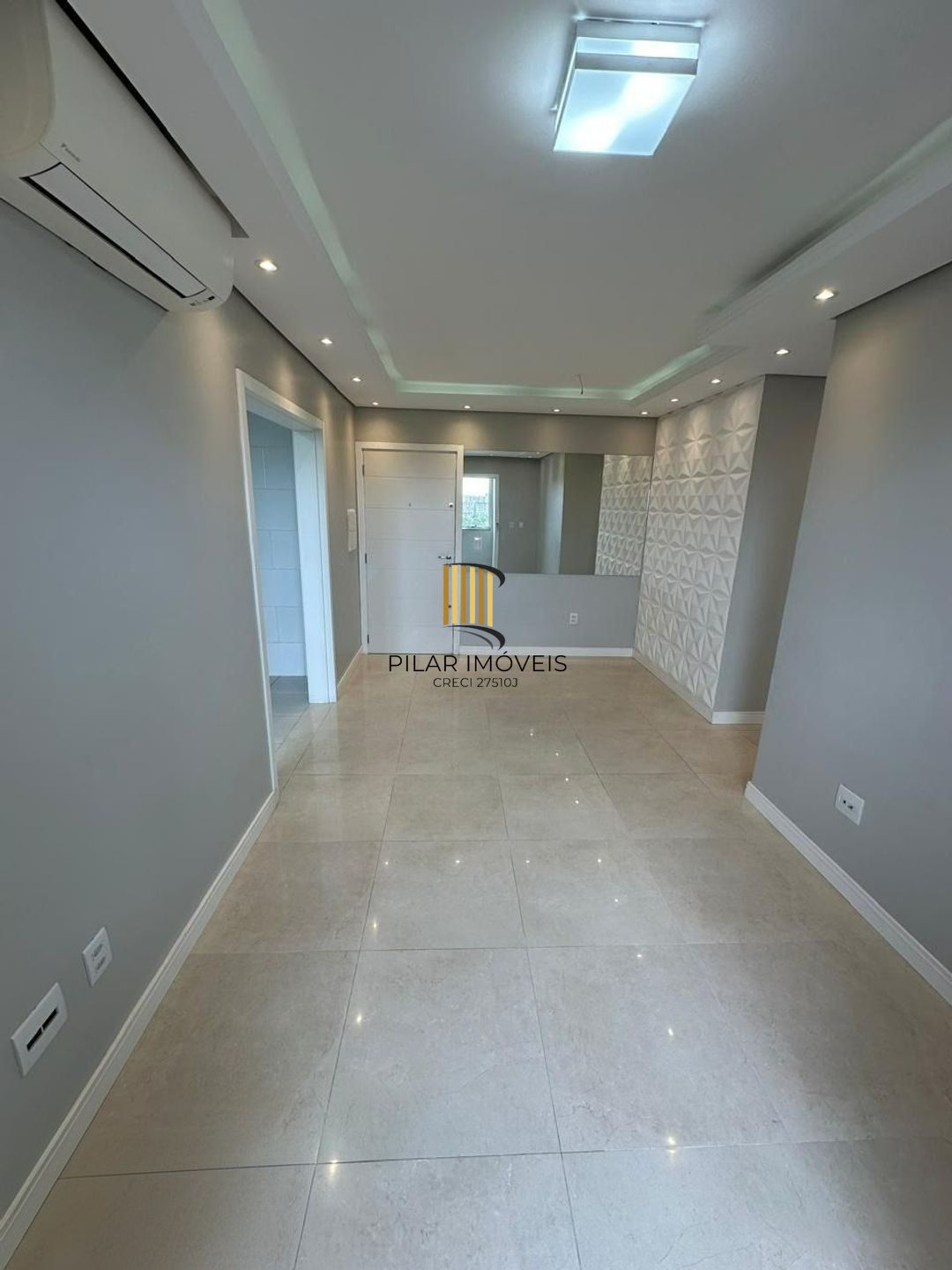 Apartamento com 2 dormitorios, com elevador e 1 vaga de garagem em Canoas.