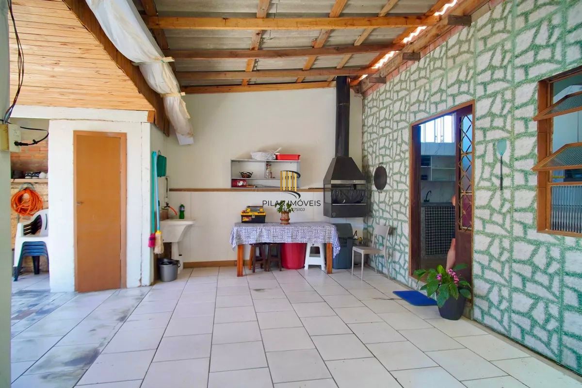 Casa à venda com 137m², 2 quartos, 2 banheiros e 2 vagas Vicentina São Leopoldo