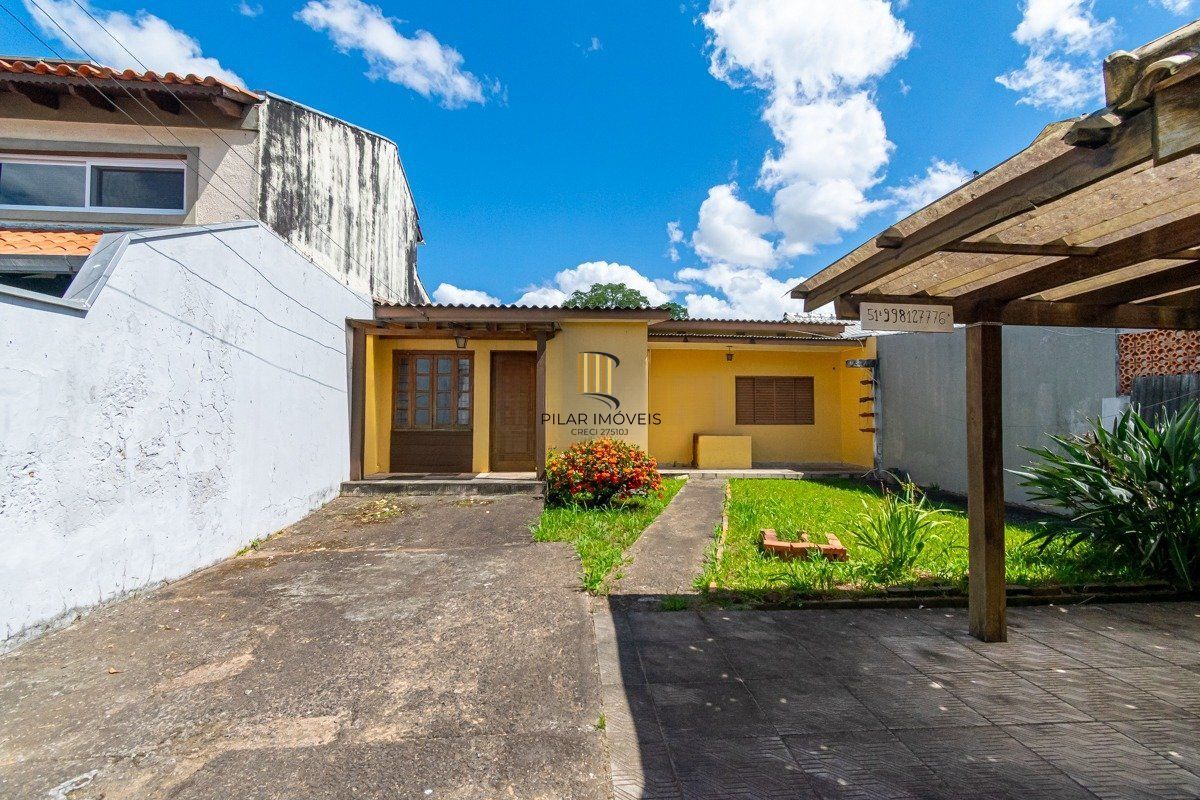 Casa de 1 dormitório e 1 vaga de garagem em Cachoeirinha.