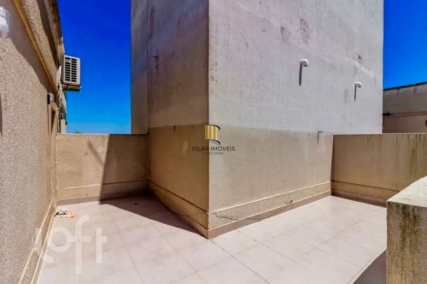 Cobertura com 2 quartos e 1 vaga de garagem na Rua Sadi Castro.