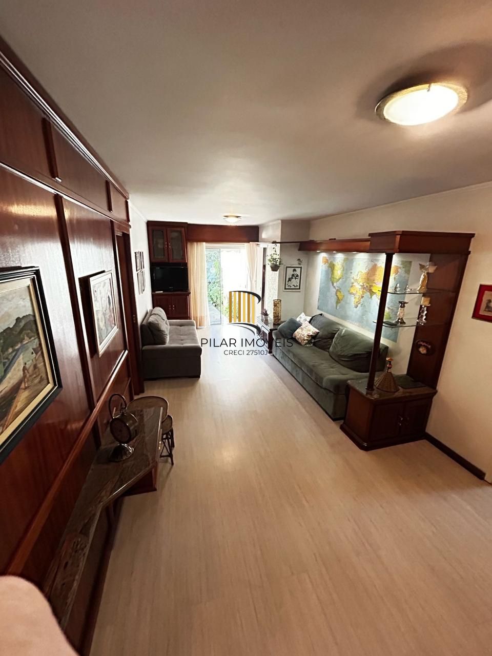 Casa de Esquina com 5 dormitórios com lago ornamental em Taquara