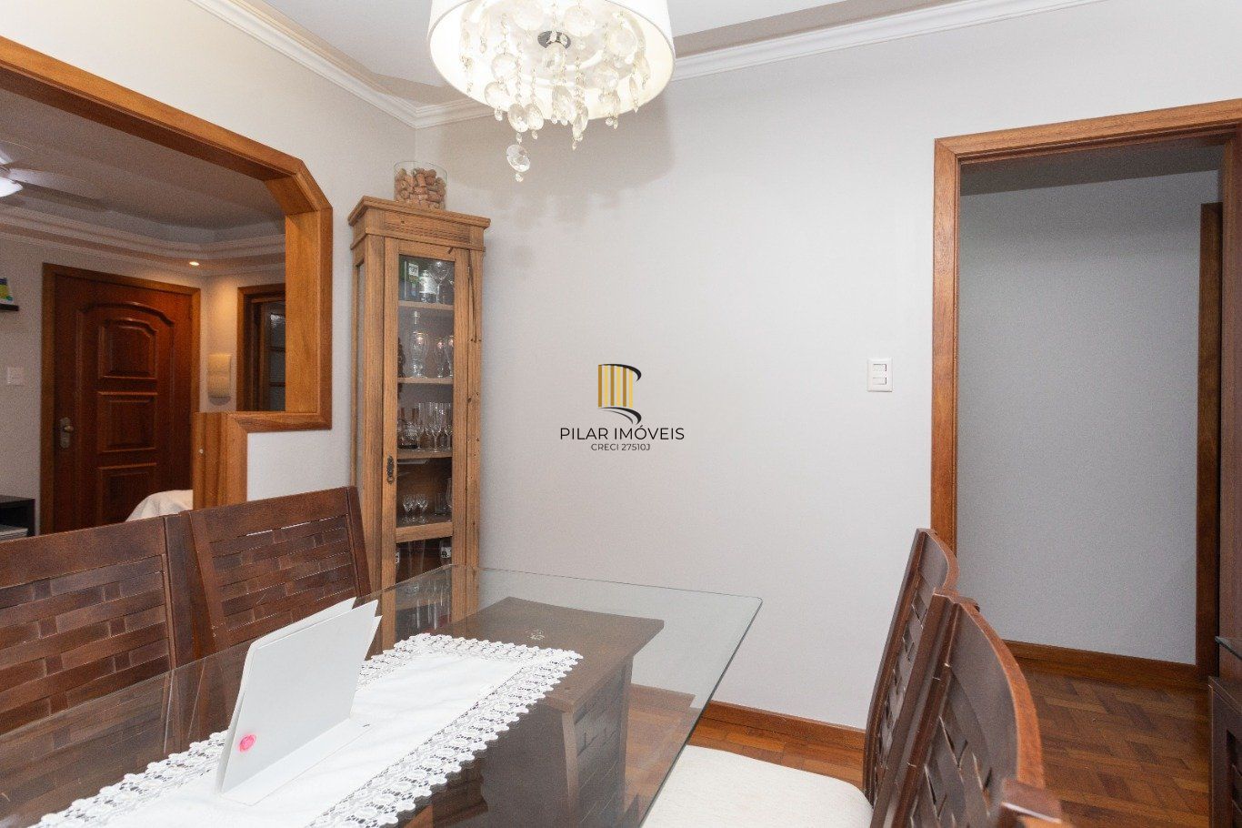 Apartamento com 3 quartos e 1 vaga à venda em Rio Branco, Porto Alegre.