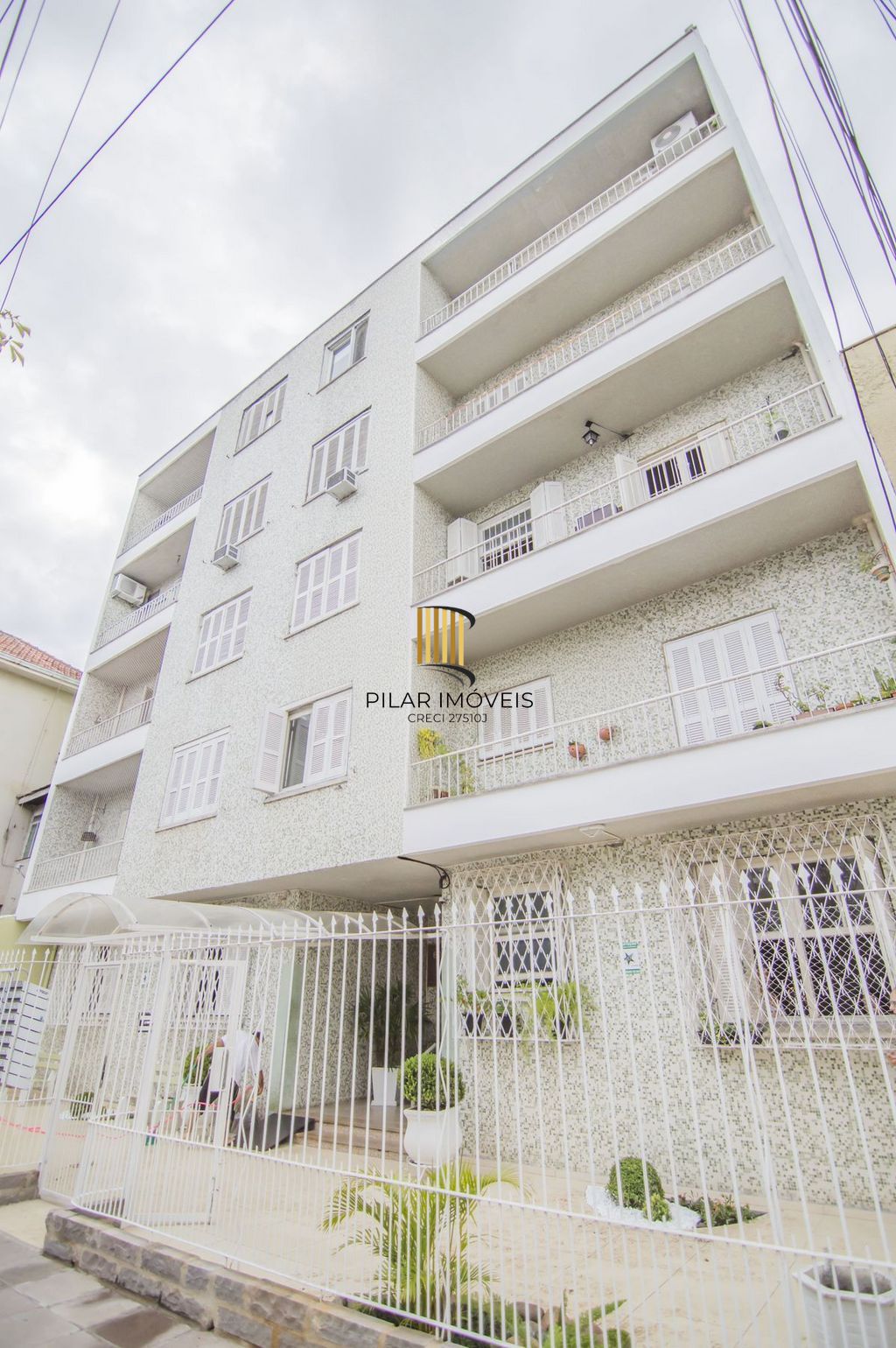 Apartamento à venda com 2 quartos 57 m²