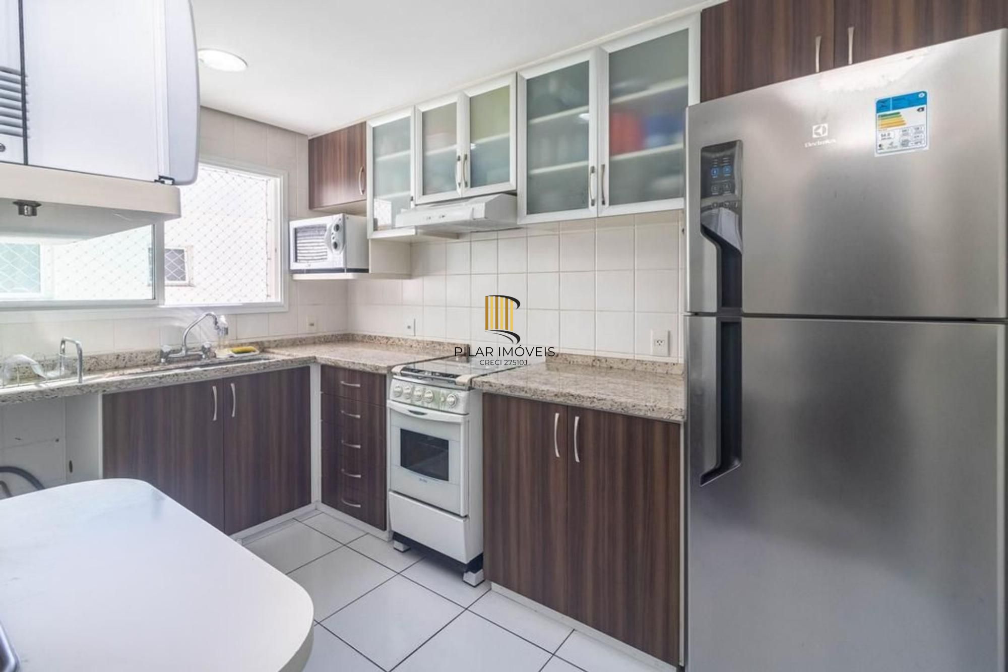 Apartamento 3 quartos, 3 suítes, elevador e 3 vagas bairro Passo da Areia.