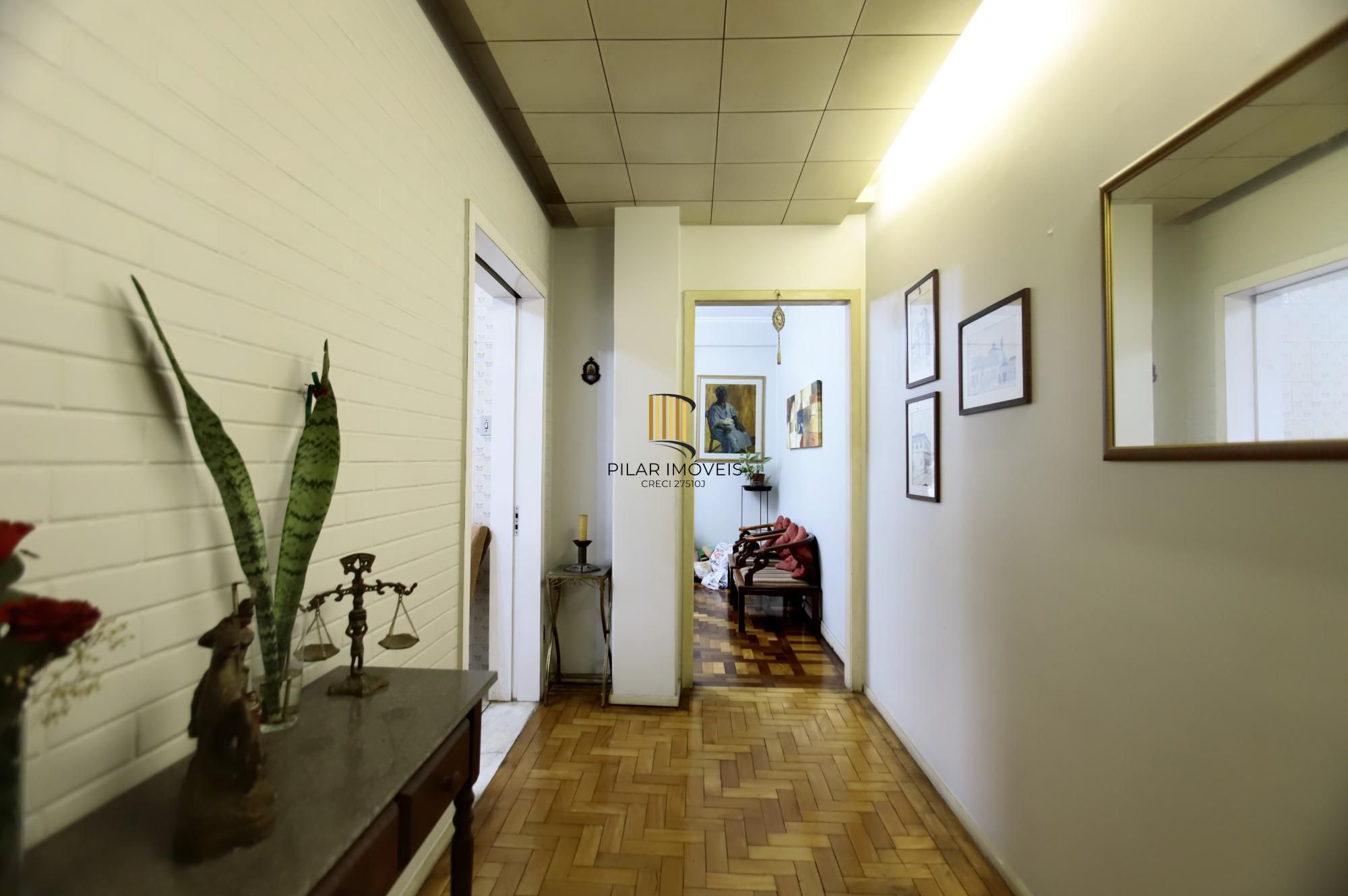 Apartamento 3 quartos com elevador no centro de Porto Alegre para Comprar