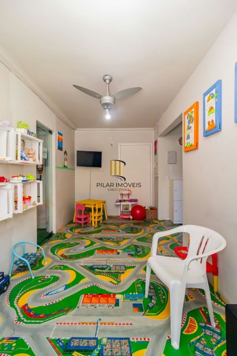 Apartamento com 2 quartos, vaga, elevador e piscina no bairro Nonoai