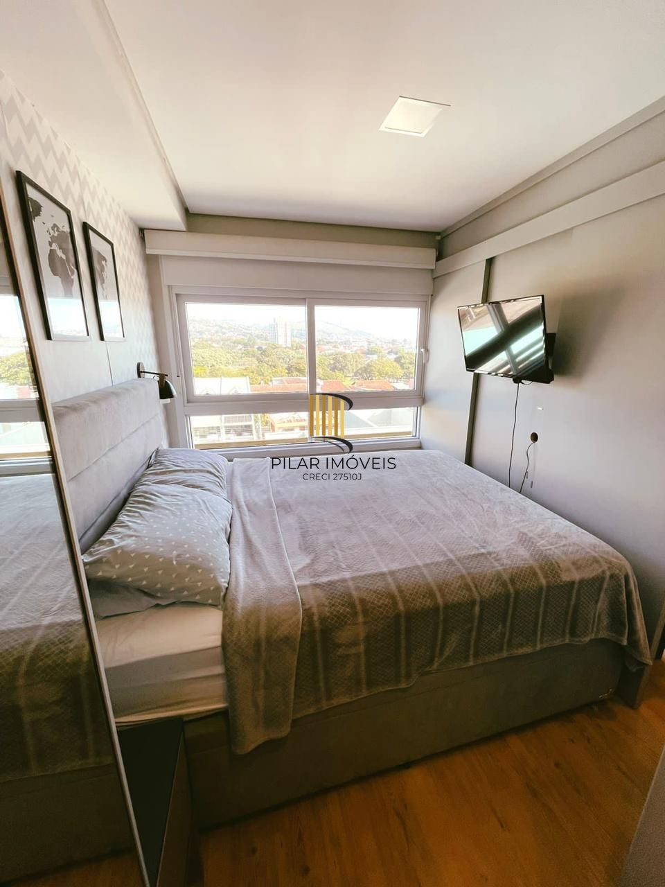 Apartamento com 1 dormitório e 1 vaga de garagem no Bairro Partenon