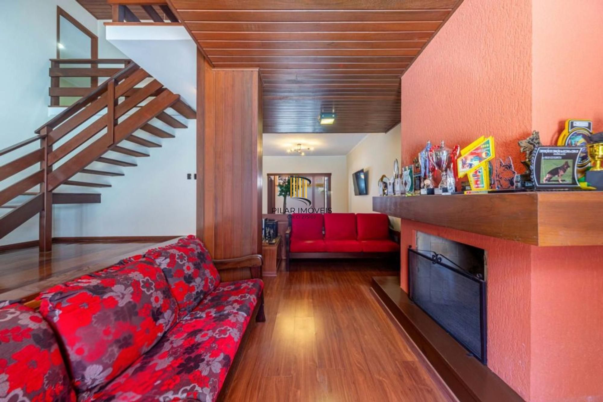 Casa com 4 quartos, piscina, vaga, churrasqueira e Sacada no bairro Jardim Itu